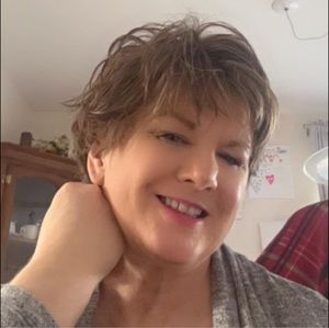 Meet your Posher, Alana